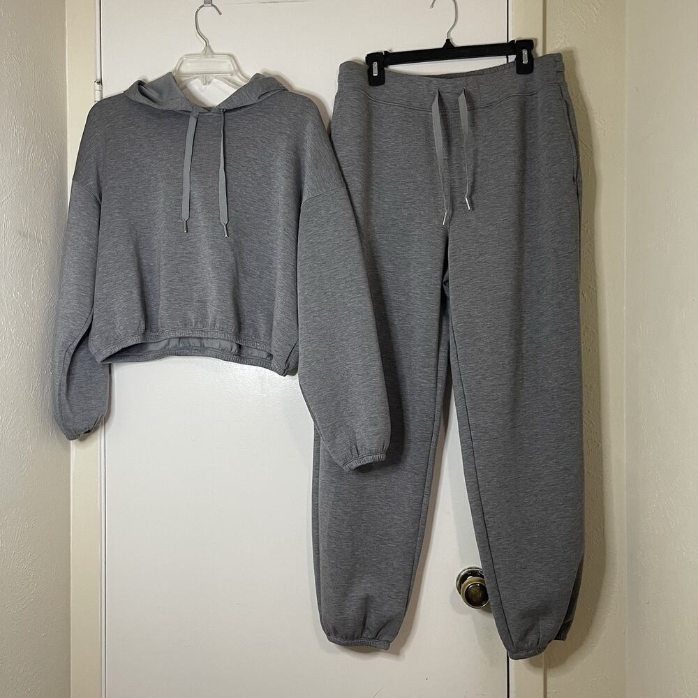 NWOT Spanx AirEssentials Cinched Cropped Hoodie and pants lounge set gray 2 pc